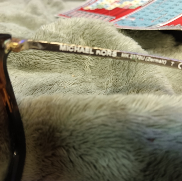 Michael kors woman 🕶️ - Picture 4 of 7